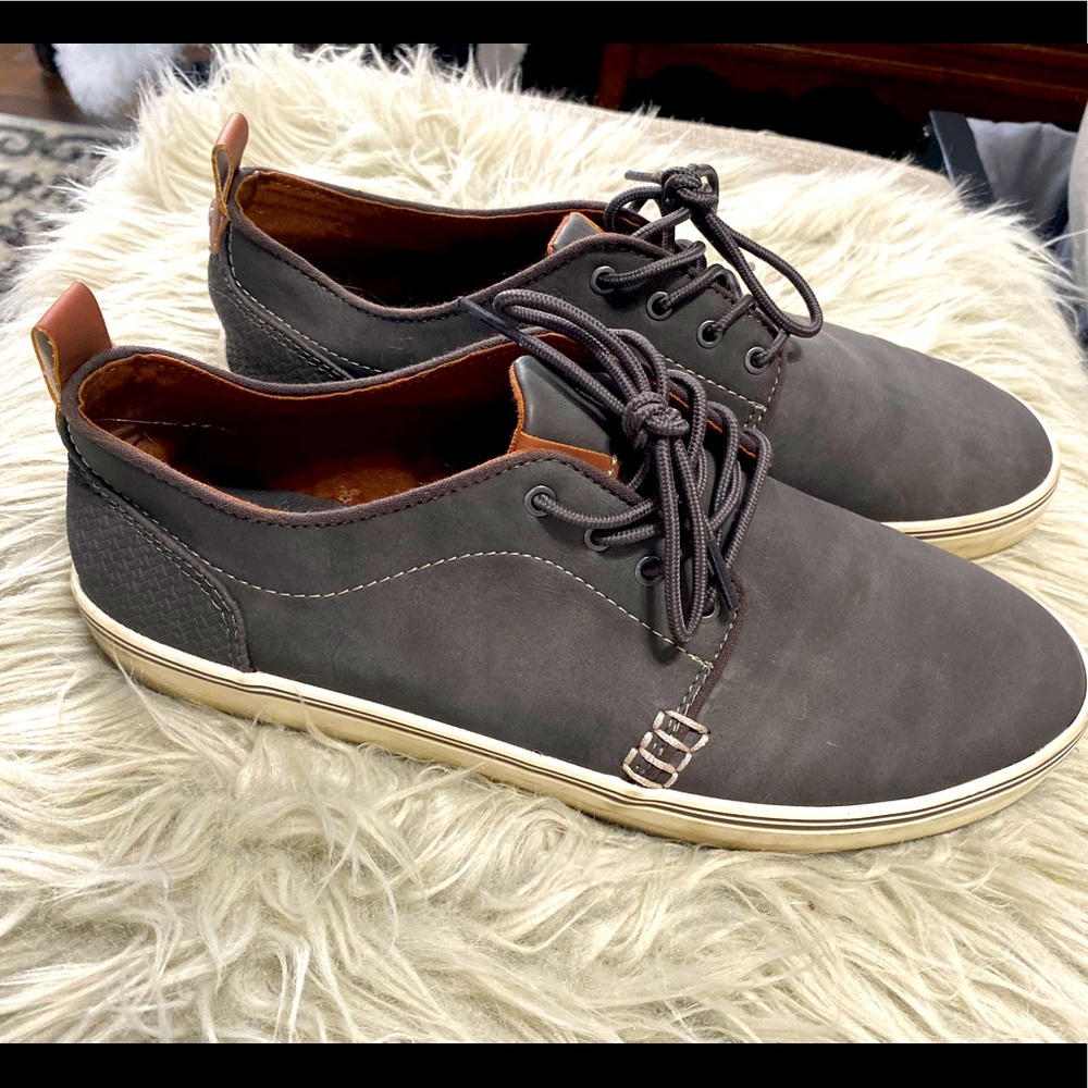 Dress sneakers